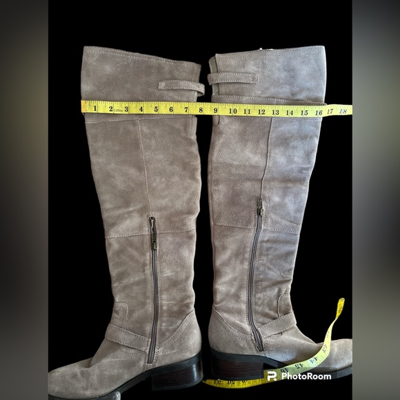 Marc Fisher tan knee tan boots size 7. 5 M - Picture 4 of 7